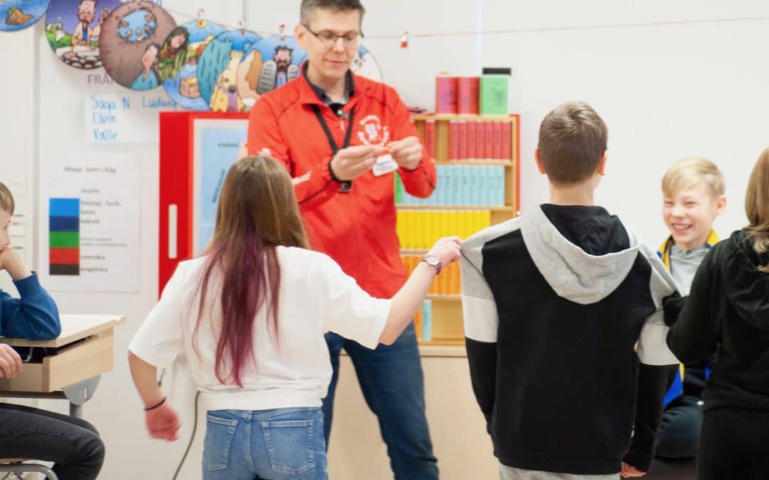 Bibeläventyr på skolor?